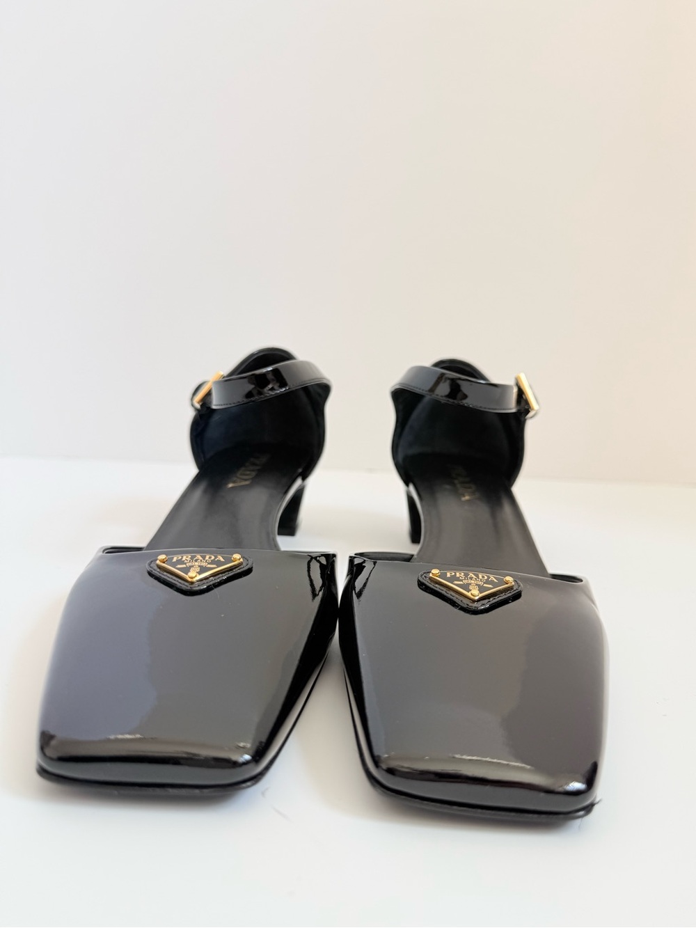 Prada Black Patent Leather Triangle Logo Mary Jane Pumps Square Toe Heel EU 40 - Picture 5 of 11